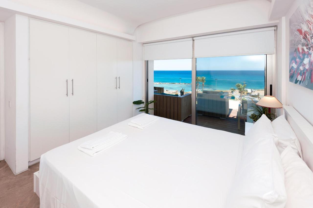 Apartment Marina - Beachfront Protaras Zewnętrze zdjęcie